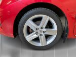 Toyota Auris 2013 Punainen