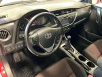 Toyota Auris 2013 Punainen