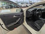 Mercedes-Benz A 2012 Valkoinen
