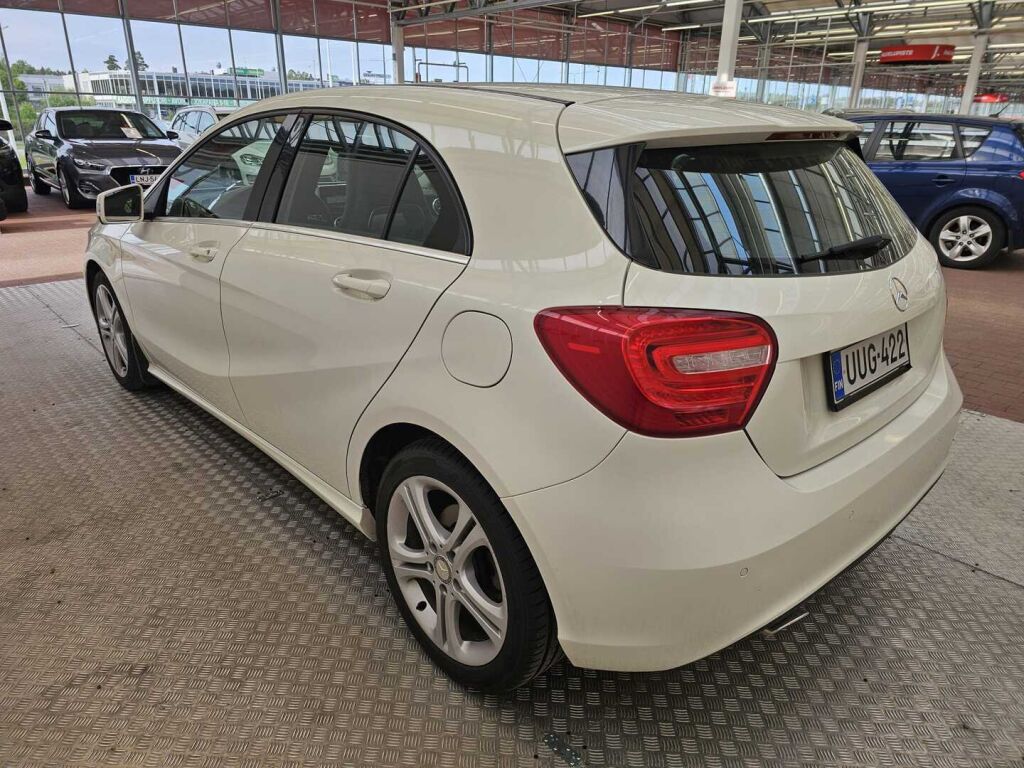 Mercedes-Benz A 2012 Valkoinen