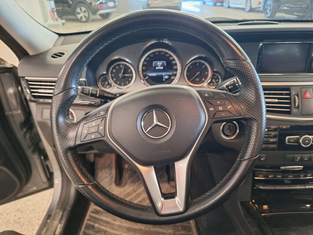 Mercedes-Benz E 2013 Harmaa