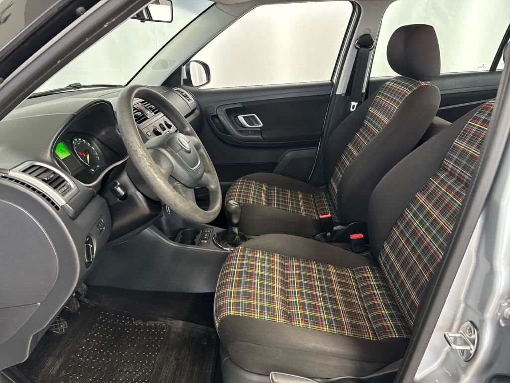 Skoda Fabia 2013 Hopea