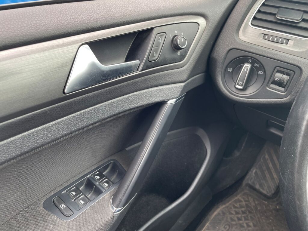 Volkswagen Golf 2013 Harmaa