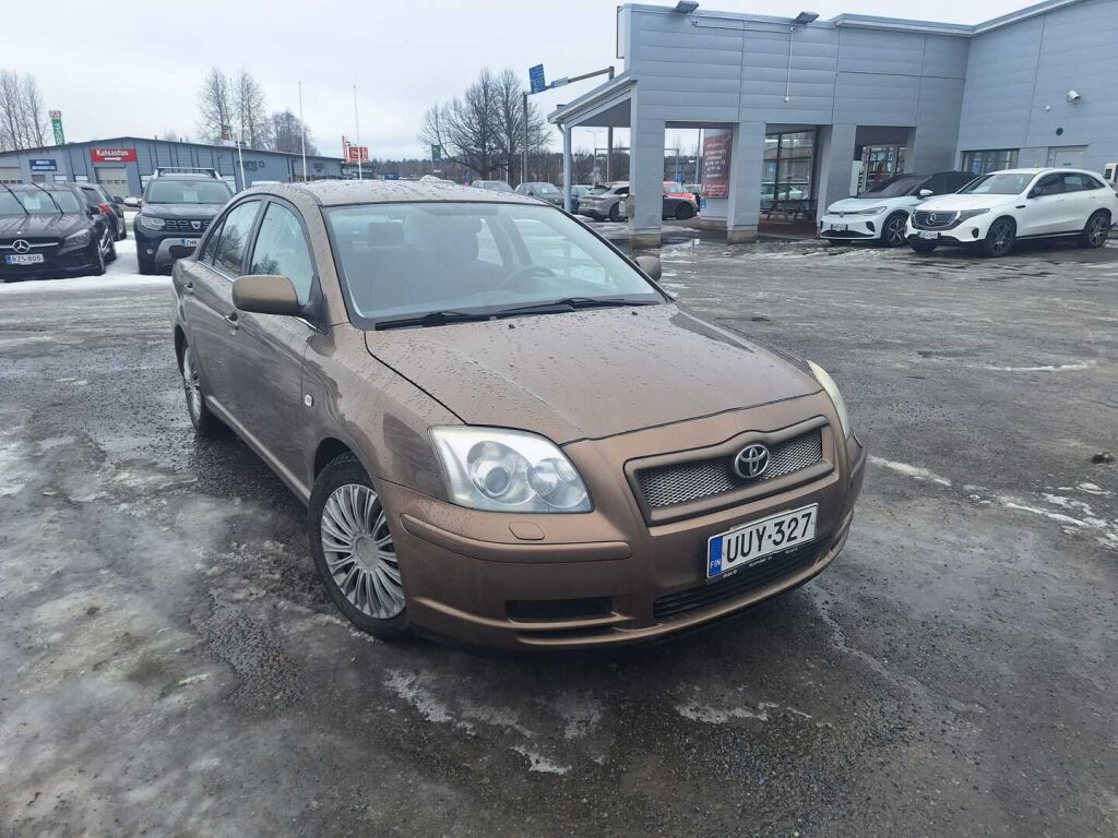 Toyota Avensis 2006 Ruskea (beige)