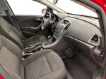 Opel Astra 2013 Punainen