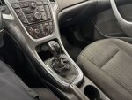 Opel Astra 2013 Punainen