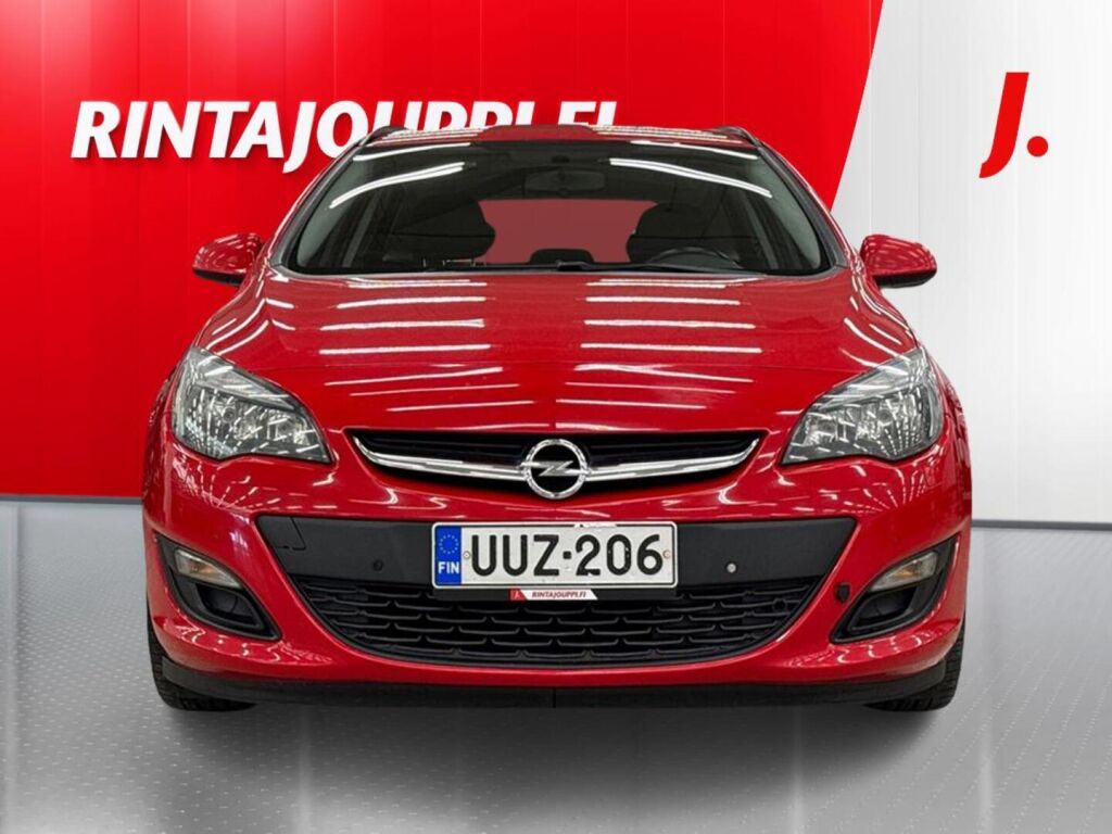 Opel Astra 2013 Punainen