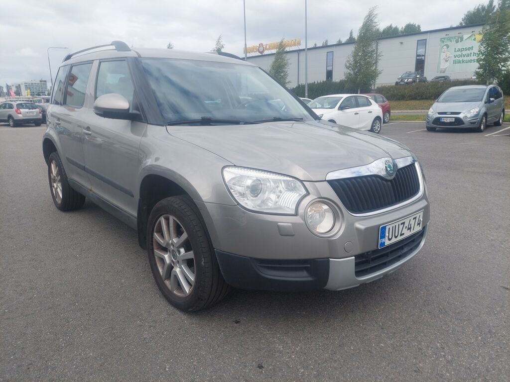 Skoda Yeti 2013 Ruskea (beige)