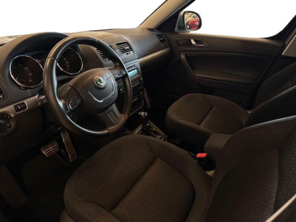 Skoda Yeti 2013 Ruskea (beige)