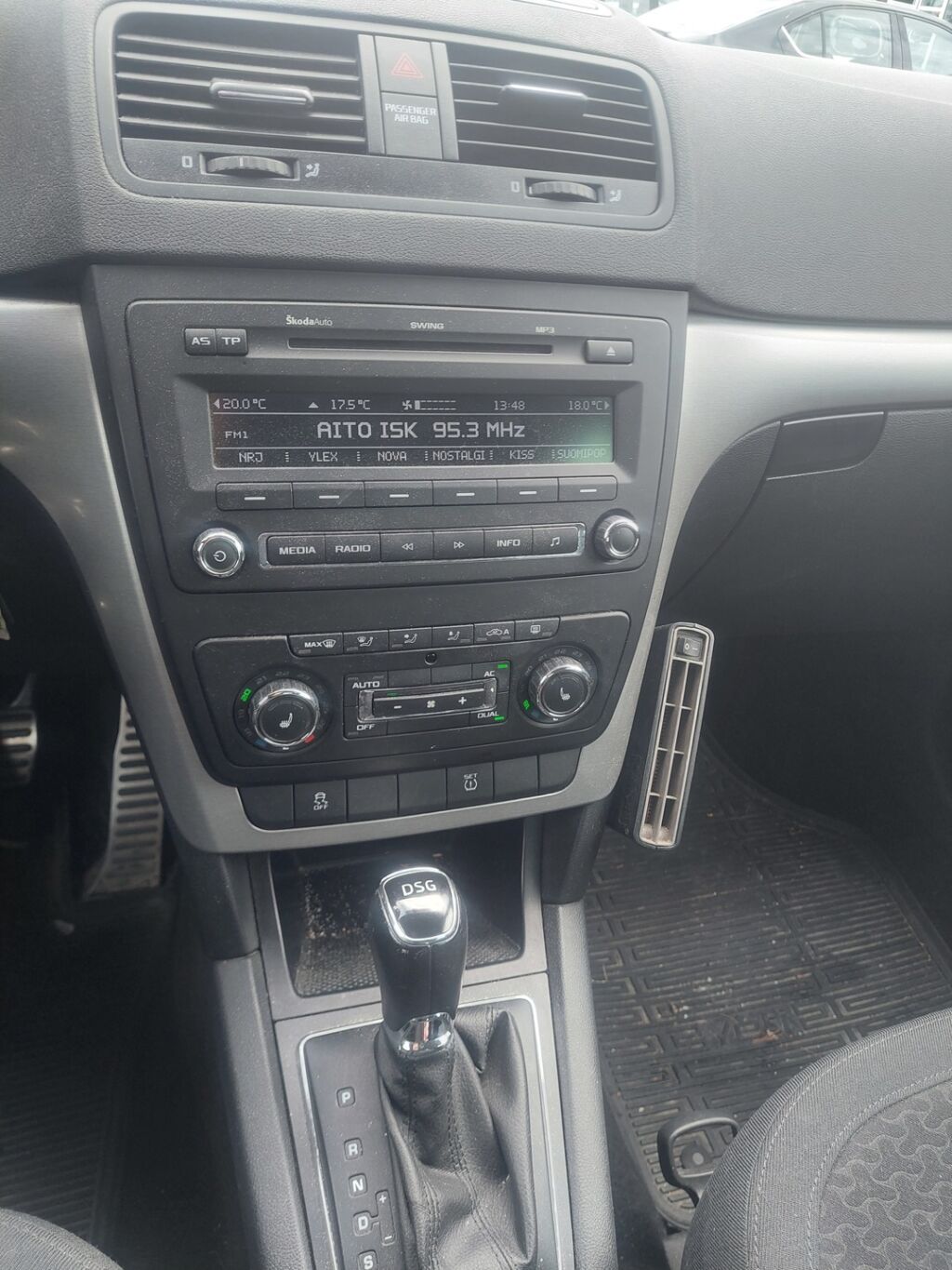 Skoda Yeti 2013 Ruskea (beige)