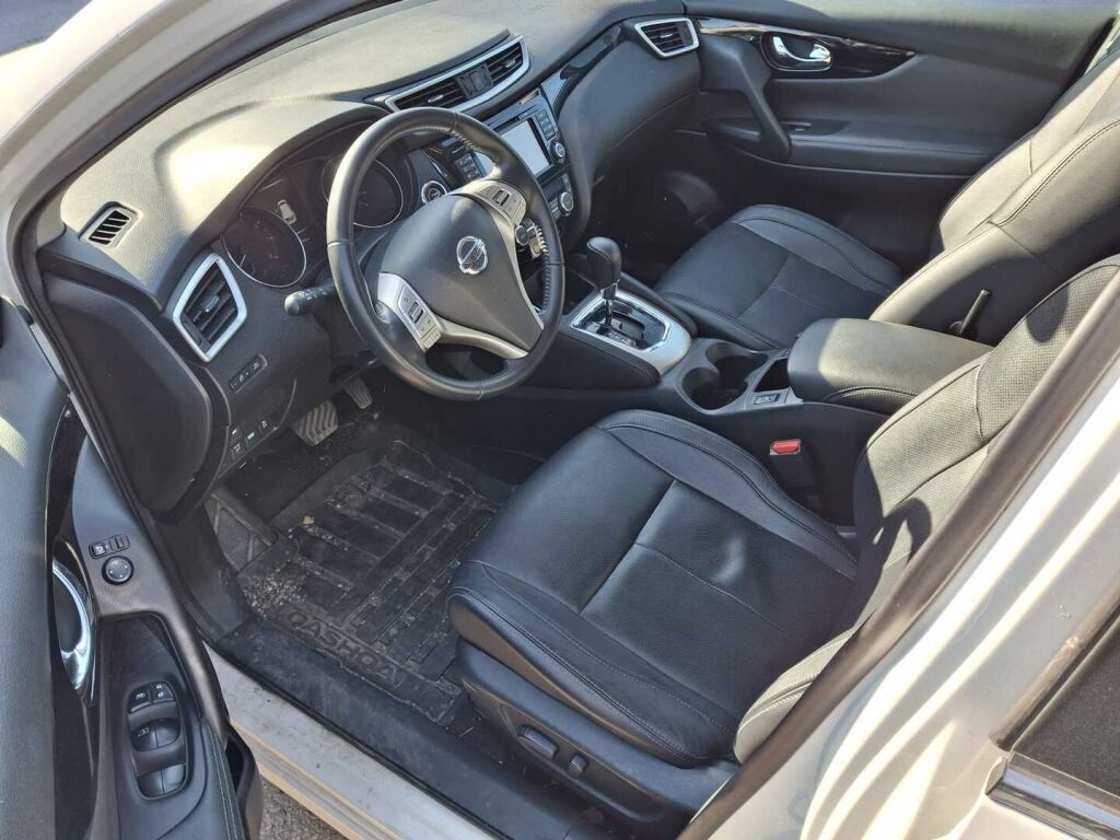 Nissan Qashqai 2016 Valkoinen