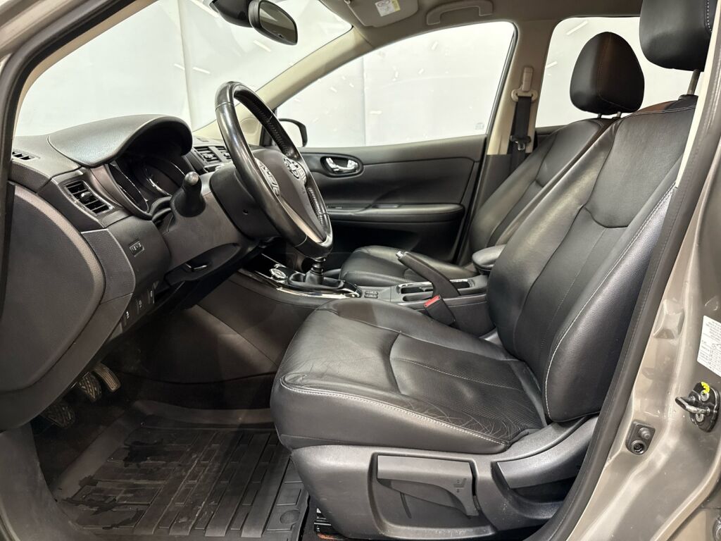 Nissan Pulsar 2015 Harmaa