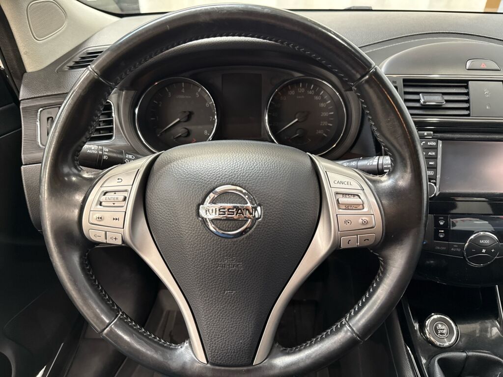 Nissan Pulsar 2015 Harmaa