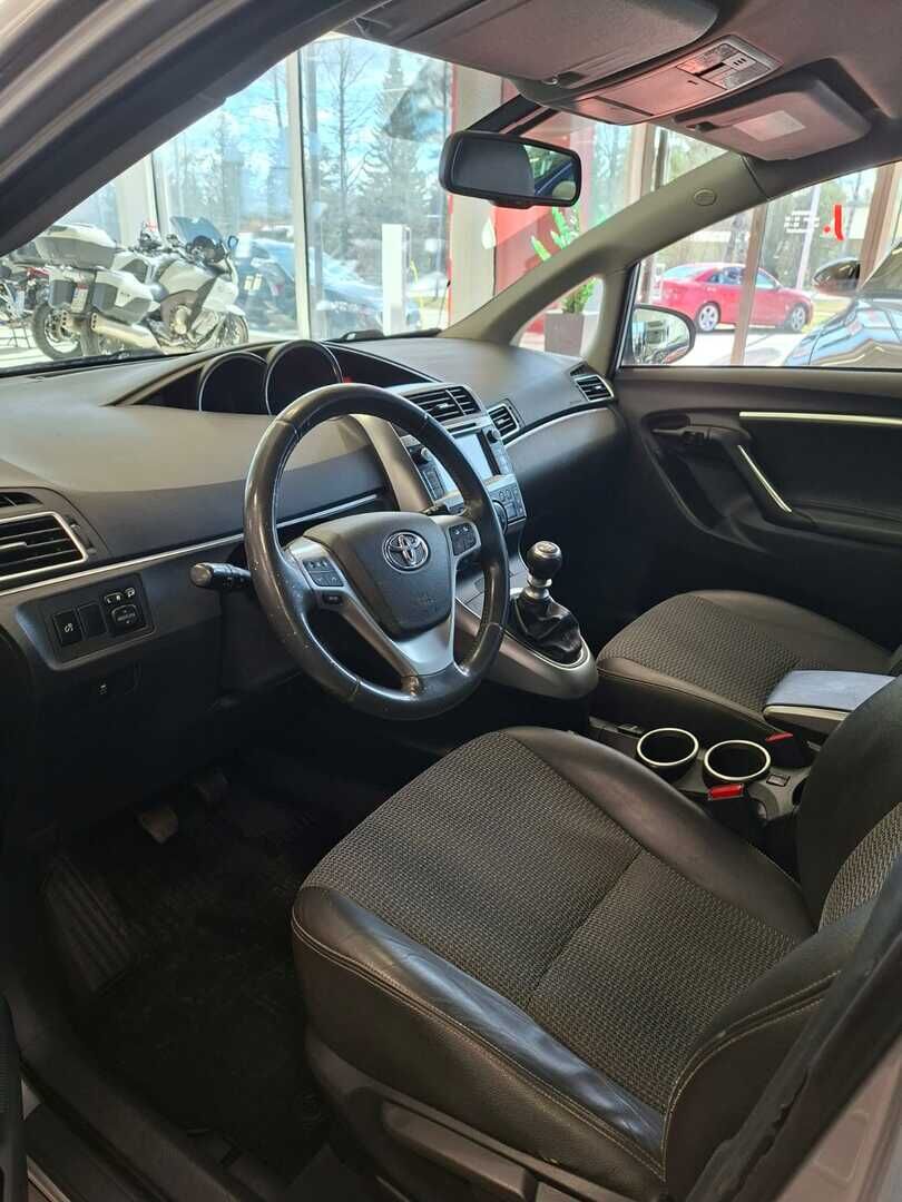 Toyota Verso 2015 Hopea