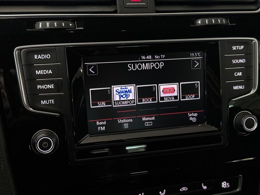 Volkswagen Golf 2015 Valkoinen