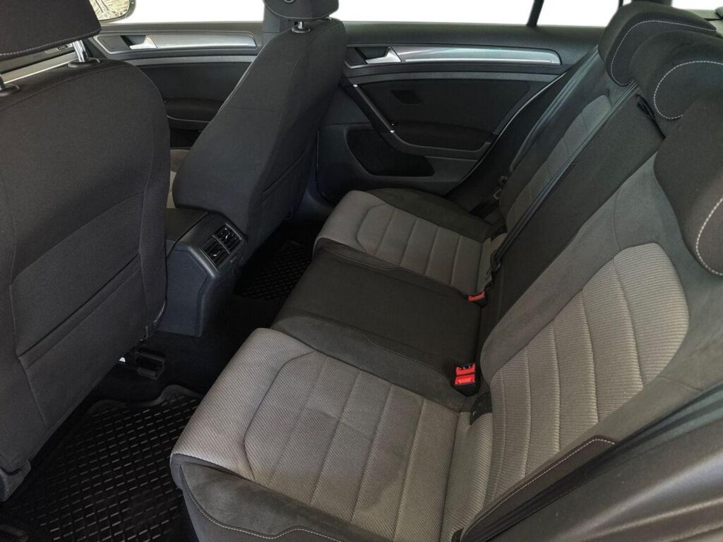 Volkswagen Golf 2015 Valkoinen