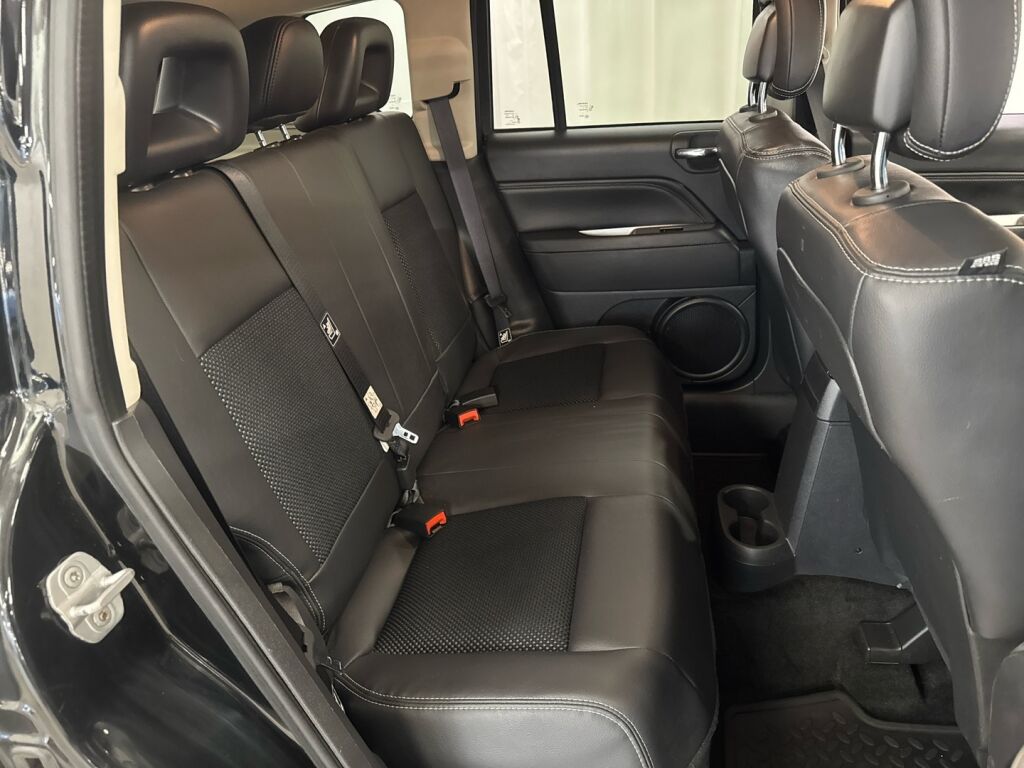 Jeep Compass 2014 Musta