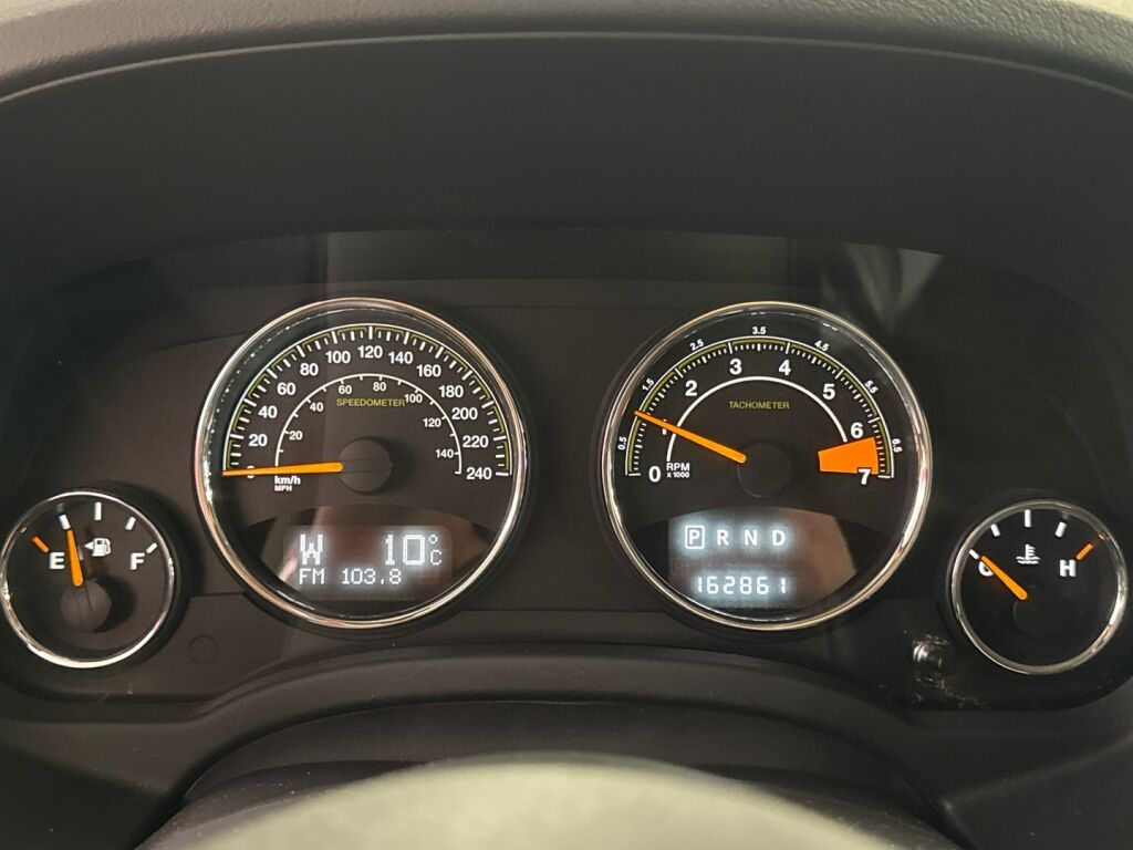 Jeep Compass 2014 Musta