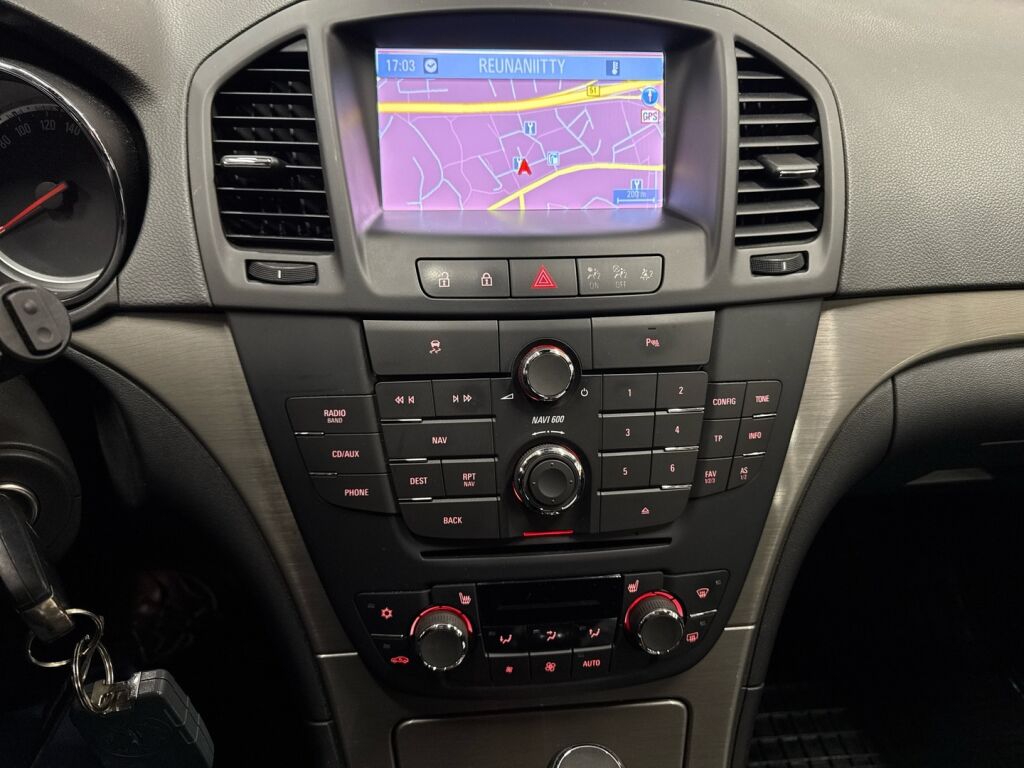 Opel Insignia 2013 Musta