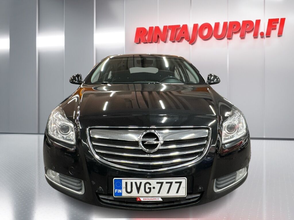 Opel Insignia 2013 Musta