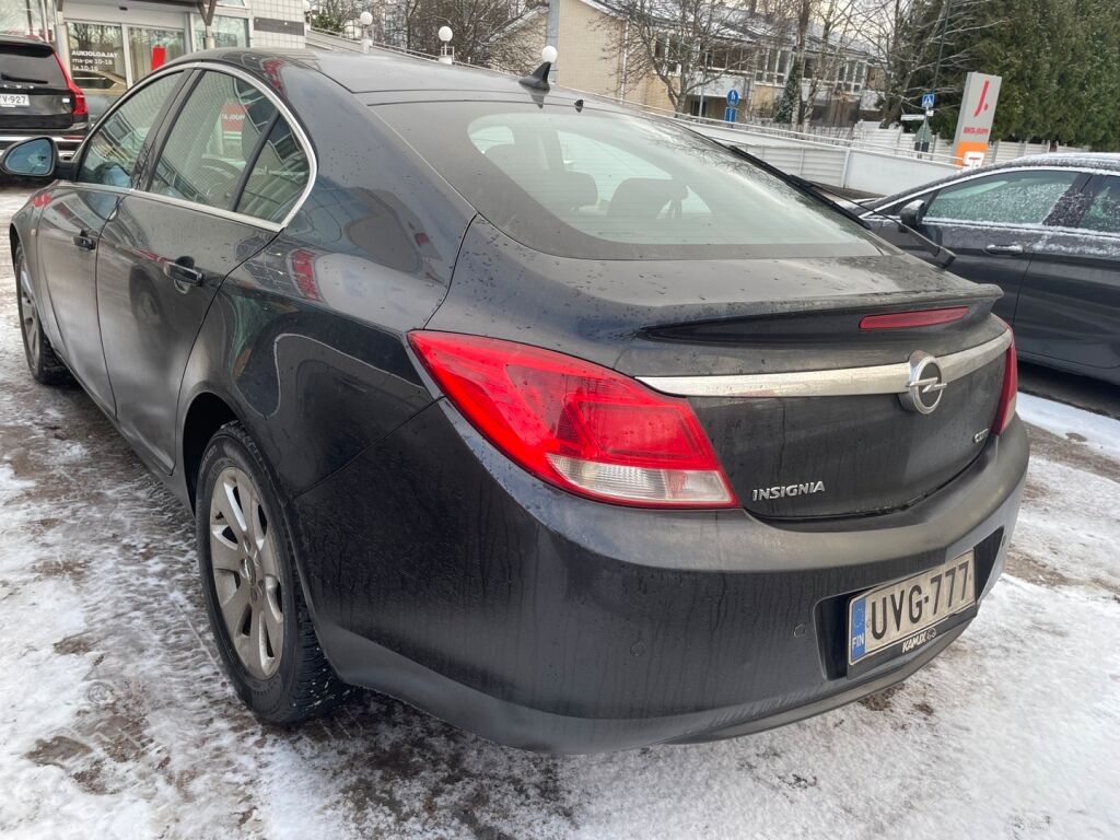 Opel Insignia 2013 Musta