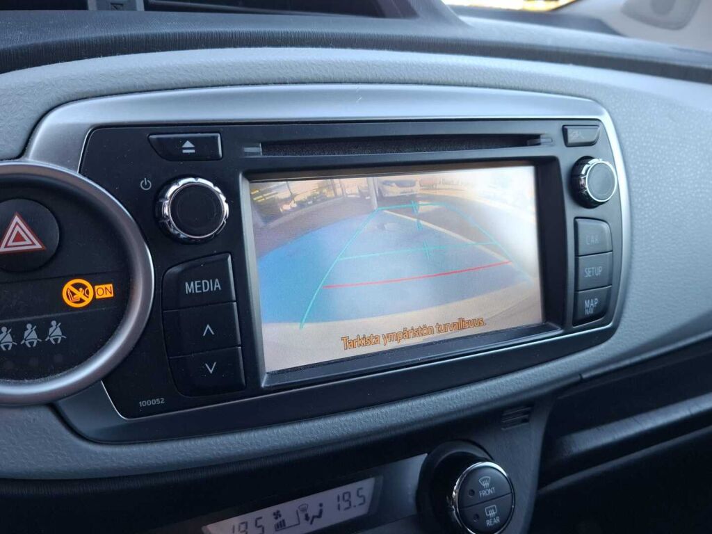 Toyota Yaris 2013 Valkoinen