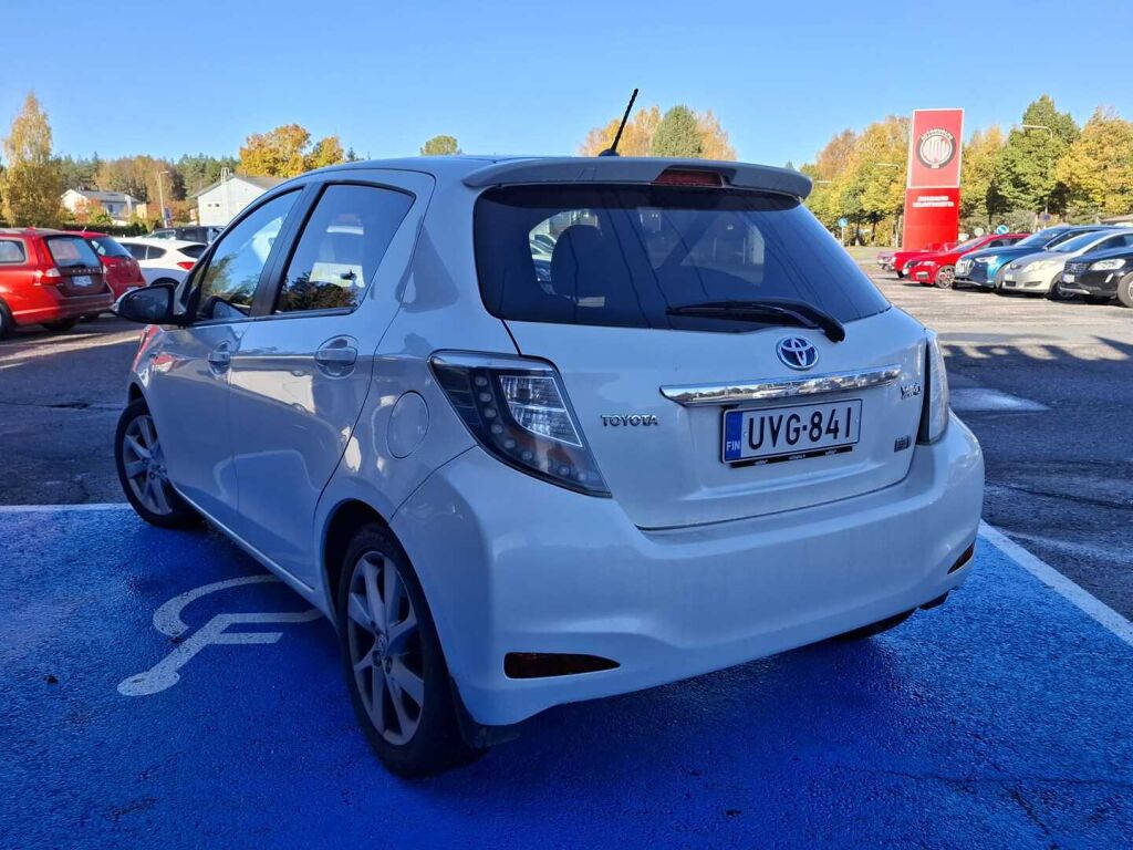 Toyota Yaris 2013 Valkoinen
