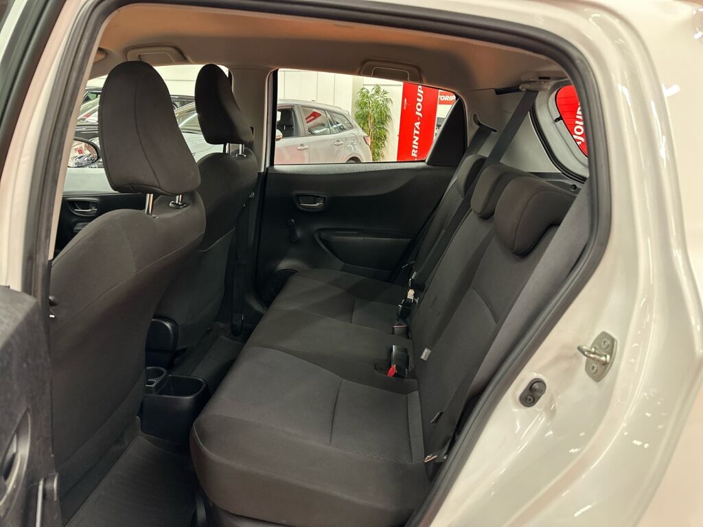Toyota Yaris 2013 Valkoinen