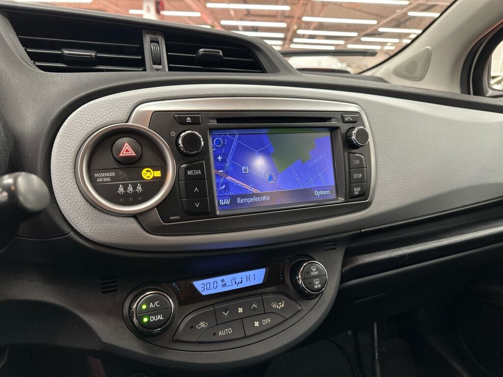 Toyota Yaris 2013 Valkoinen