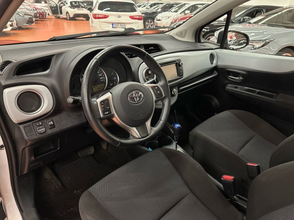 Toyota Yaris 2013 Valkoinen