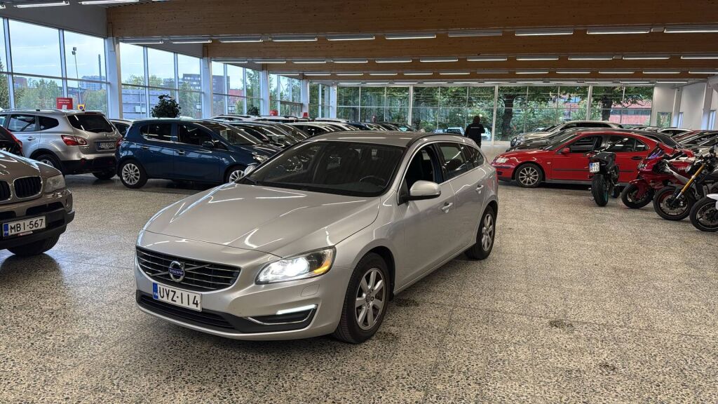 Volvo V60 T3 Business aut 2013, kuva 3/7