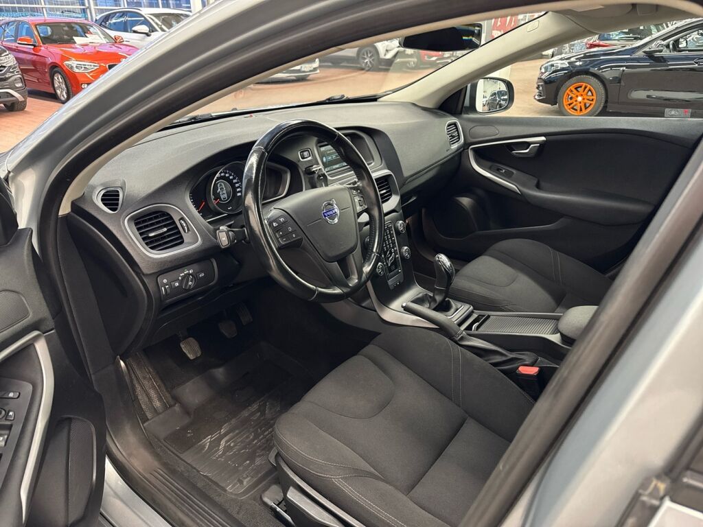 Volvo V40 2013 Harmaa