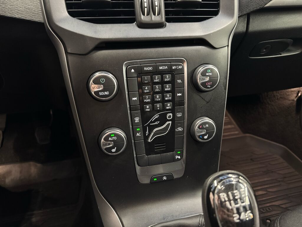 Volvo V40 2013 Harmaa