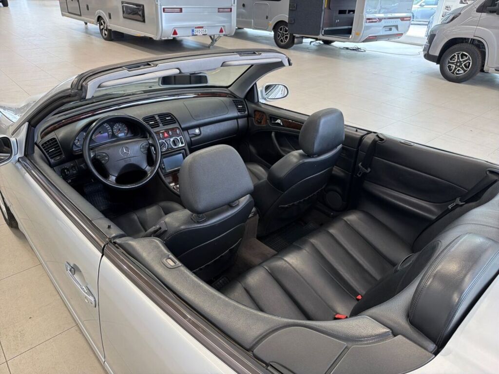 Mercedes-Benz CLK 2001 Harmaa