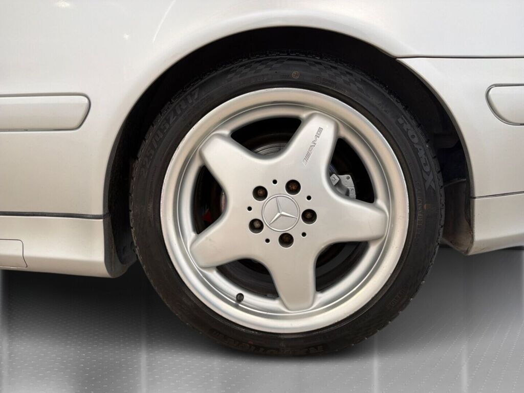 Mercedes-Benz CLK 2001 Harmaa
