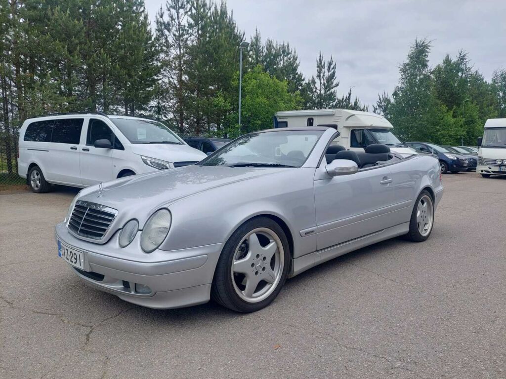 Mercedes-Benz CLK 2001 Harmaa