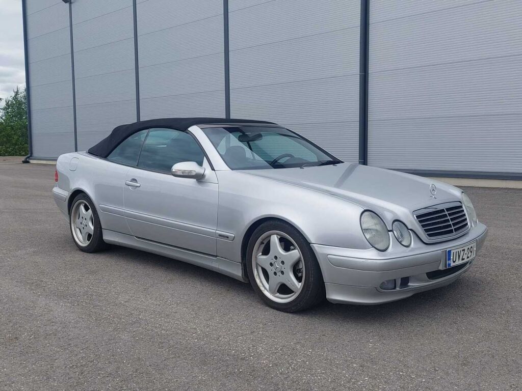 Mercedes-Benz CLK 2001 Harmaa
