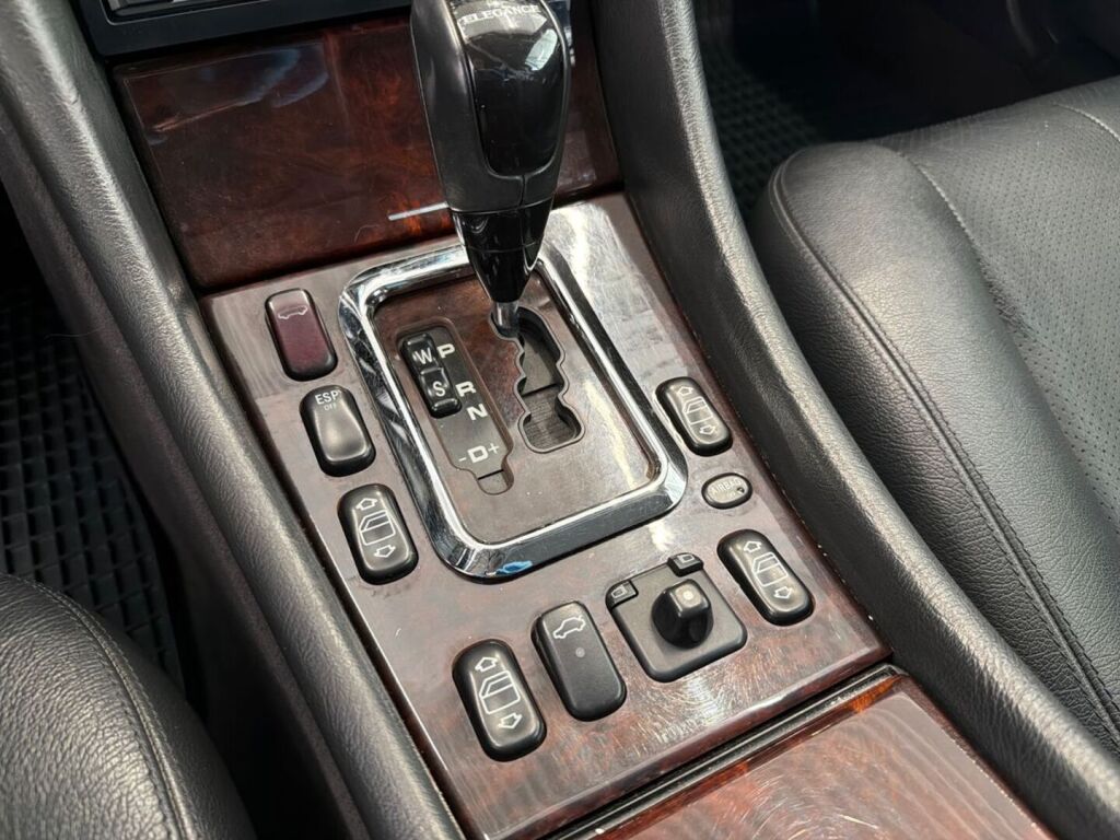 Mercedes-Benz CLK 2001 Harmaa