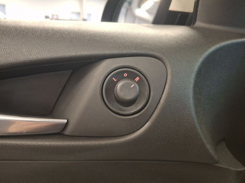 Opel Adam 2014 Sininen