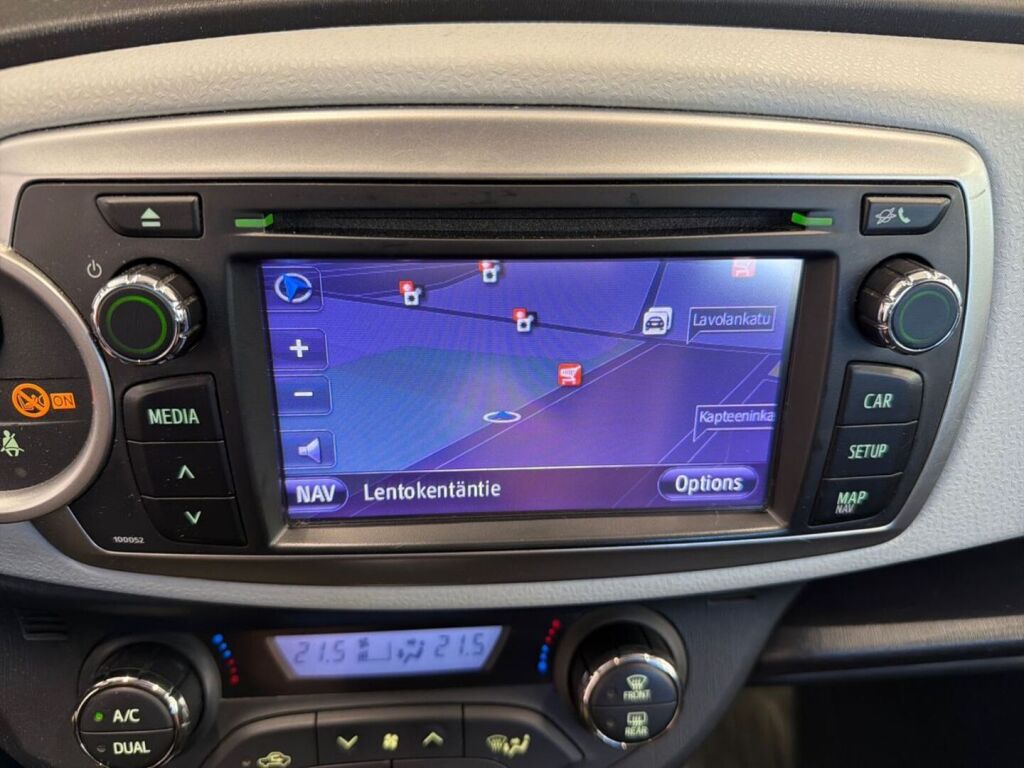 Toyota Yaris 2013 Musta