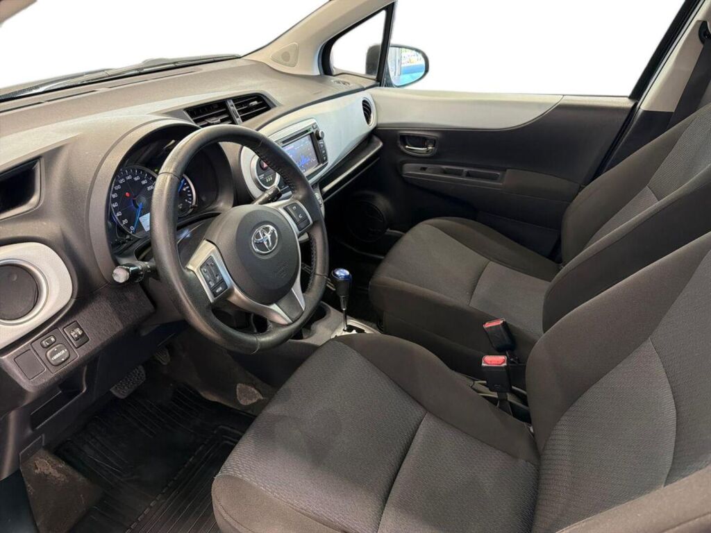 Toyota Yaris 2013 Musta