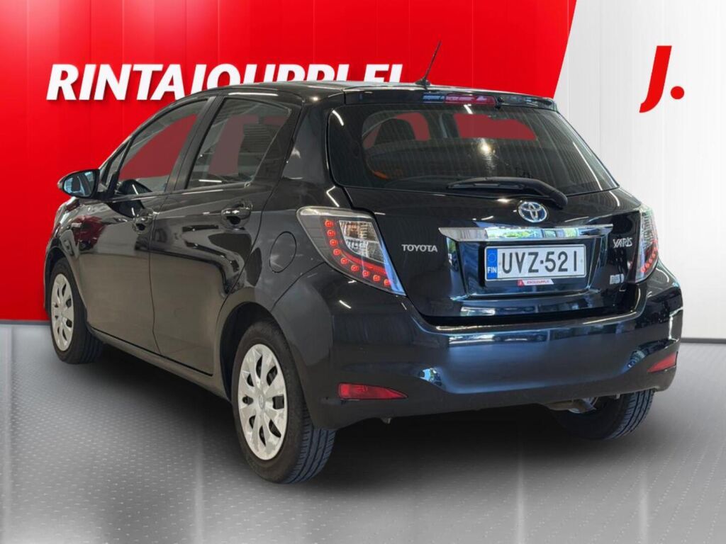 Toyota Yaris 2013 Musta