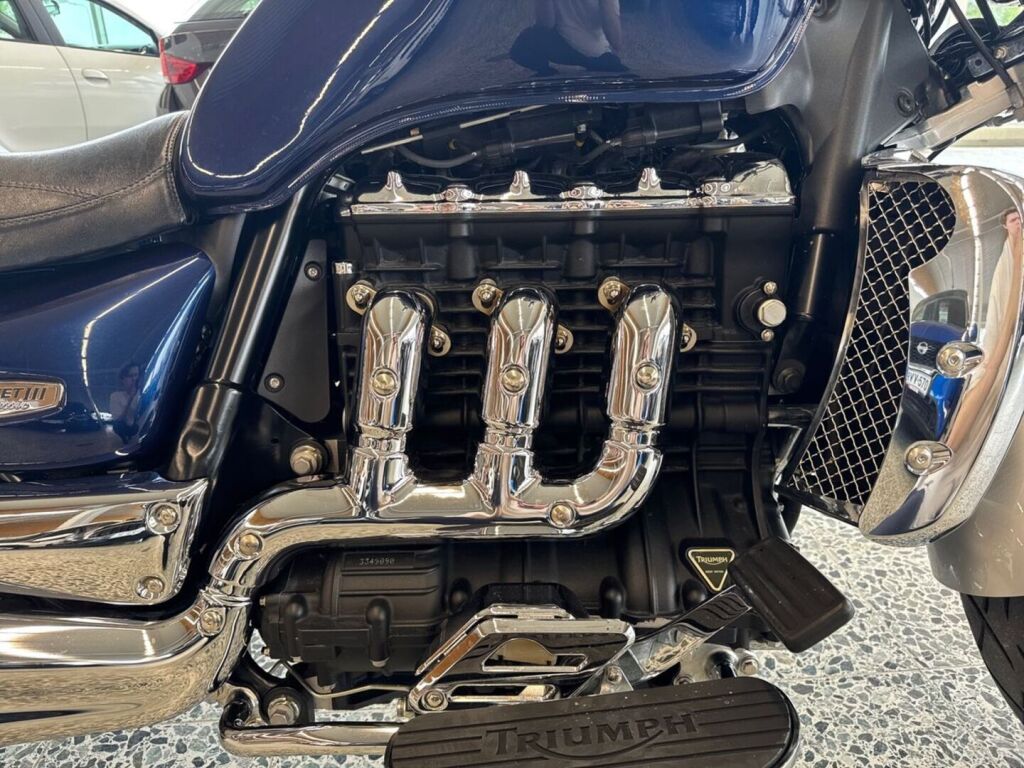 Triumph ROCKET III 2009 moniväri