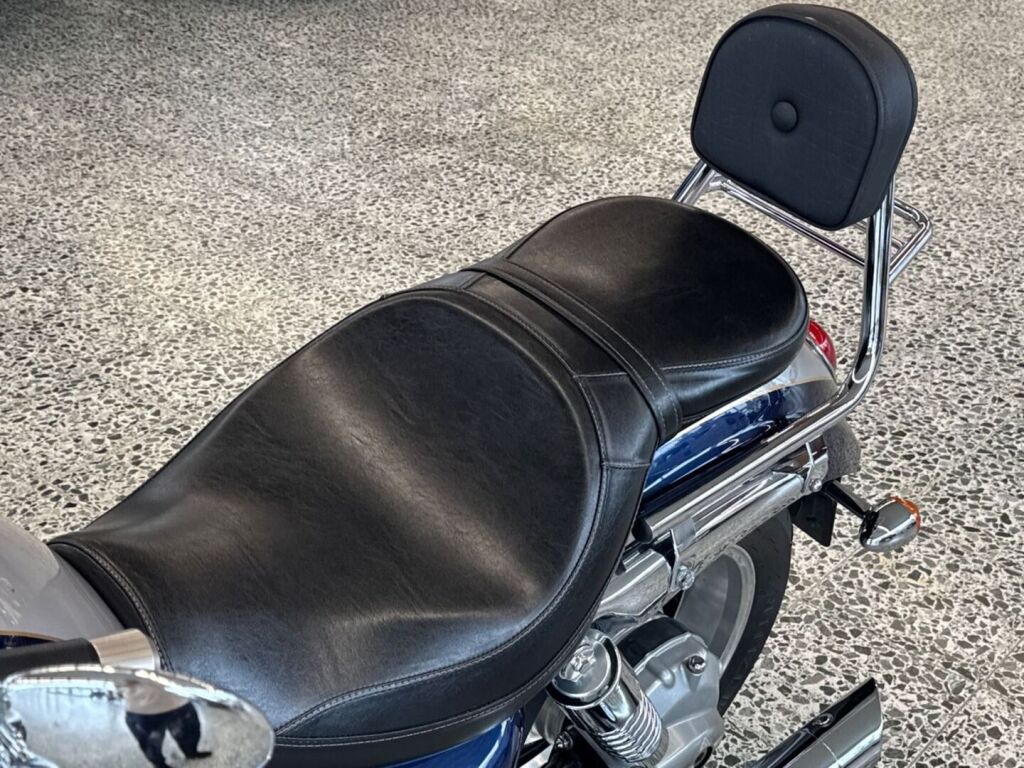 Triumph ROCKET III 2009 moniväri