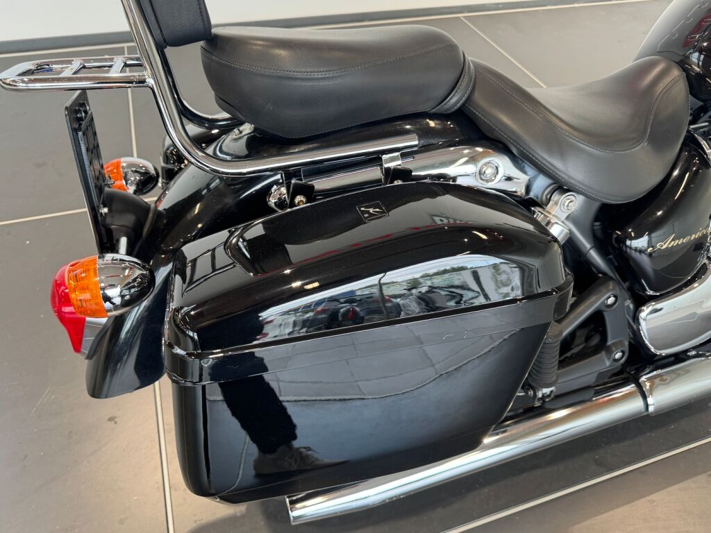 Triumph AMERICA 2009 Musta