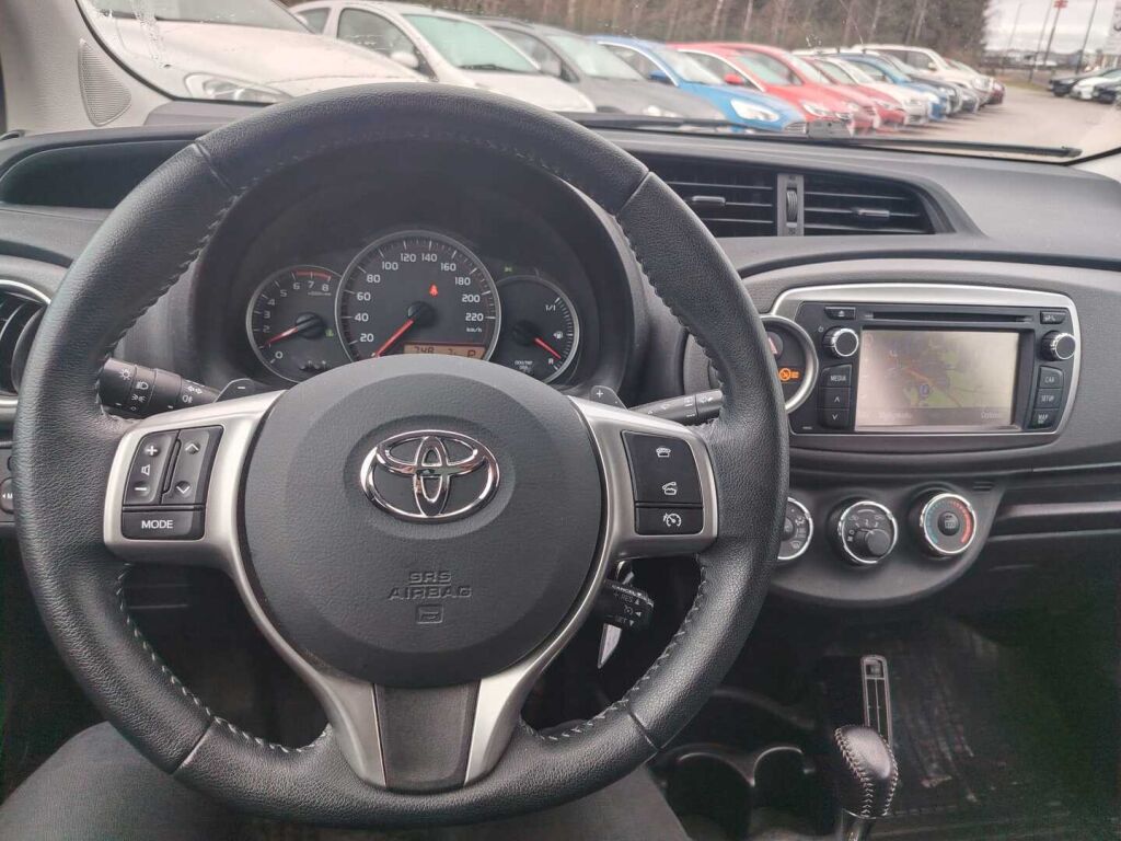 Toyota Yaris 2013 Hopea