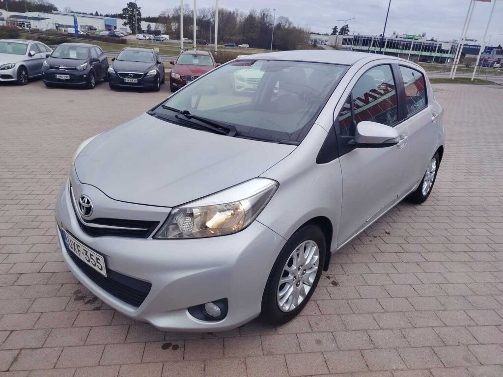 Toyota Yaris 2013 Hopea