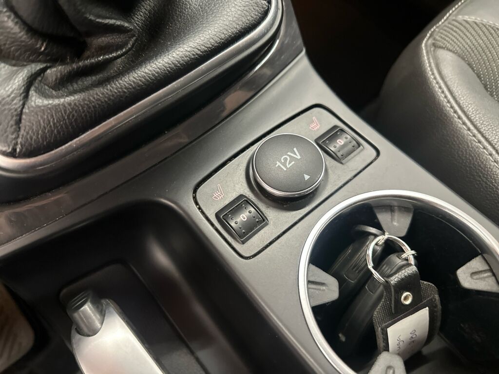 Ford Kuga 2013 Harmaa