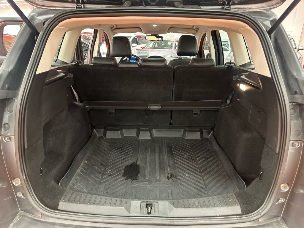 Ford Kuga 2013 Harmaa