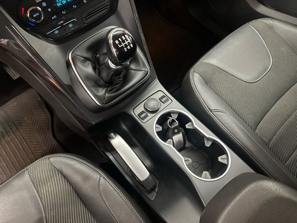 Ford Kuga 2013 Harmaa